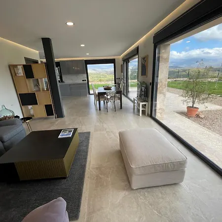 La Portilla De La Vera